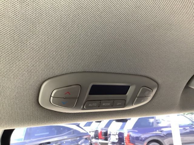 Used 2015 Kia Sedona SX FWD image 25