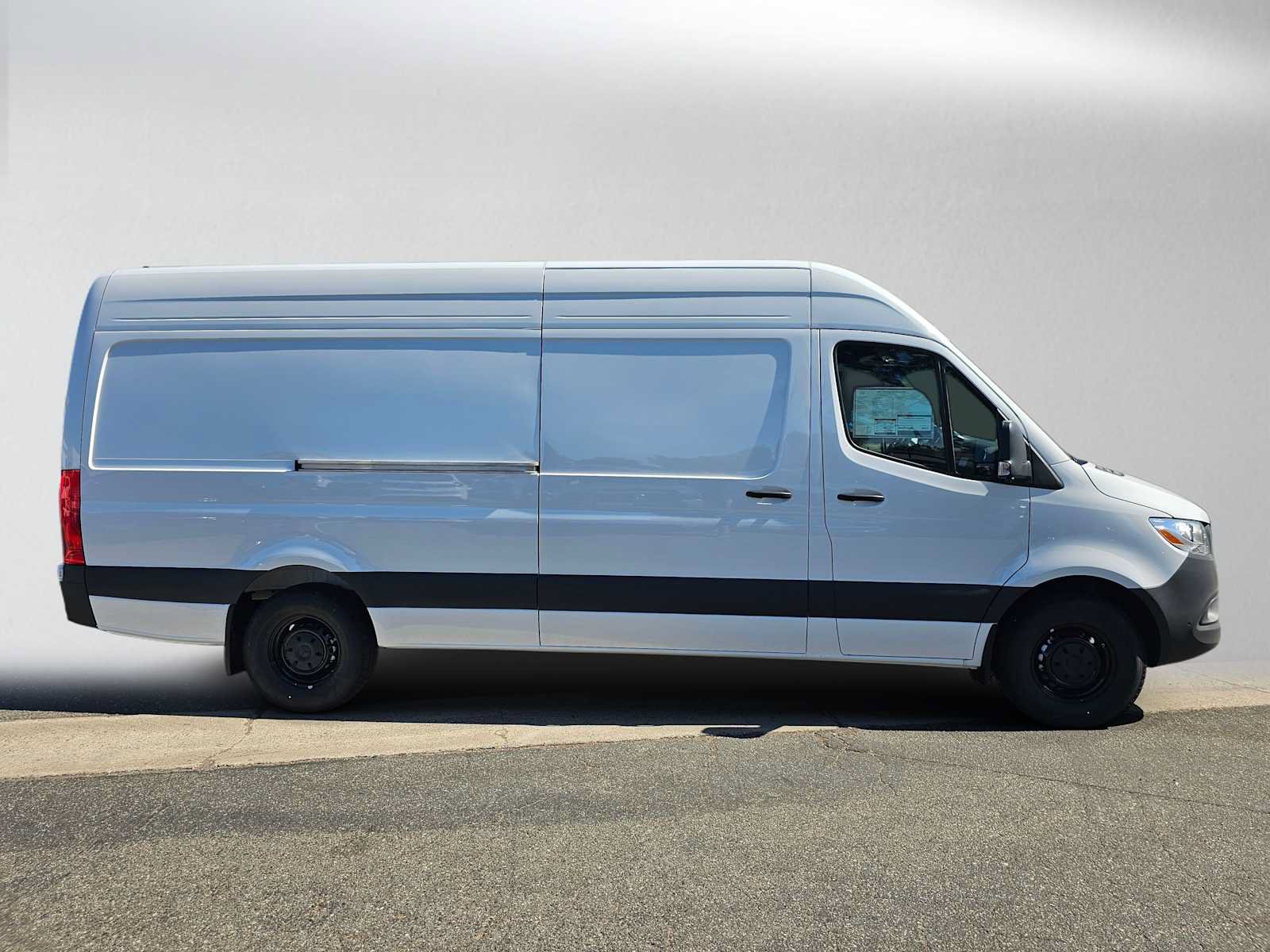 New 2026 Mercedes-Benz Sprinter 2500 image 2