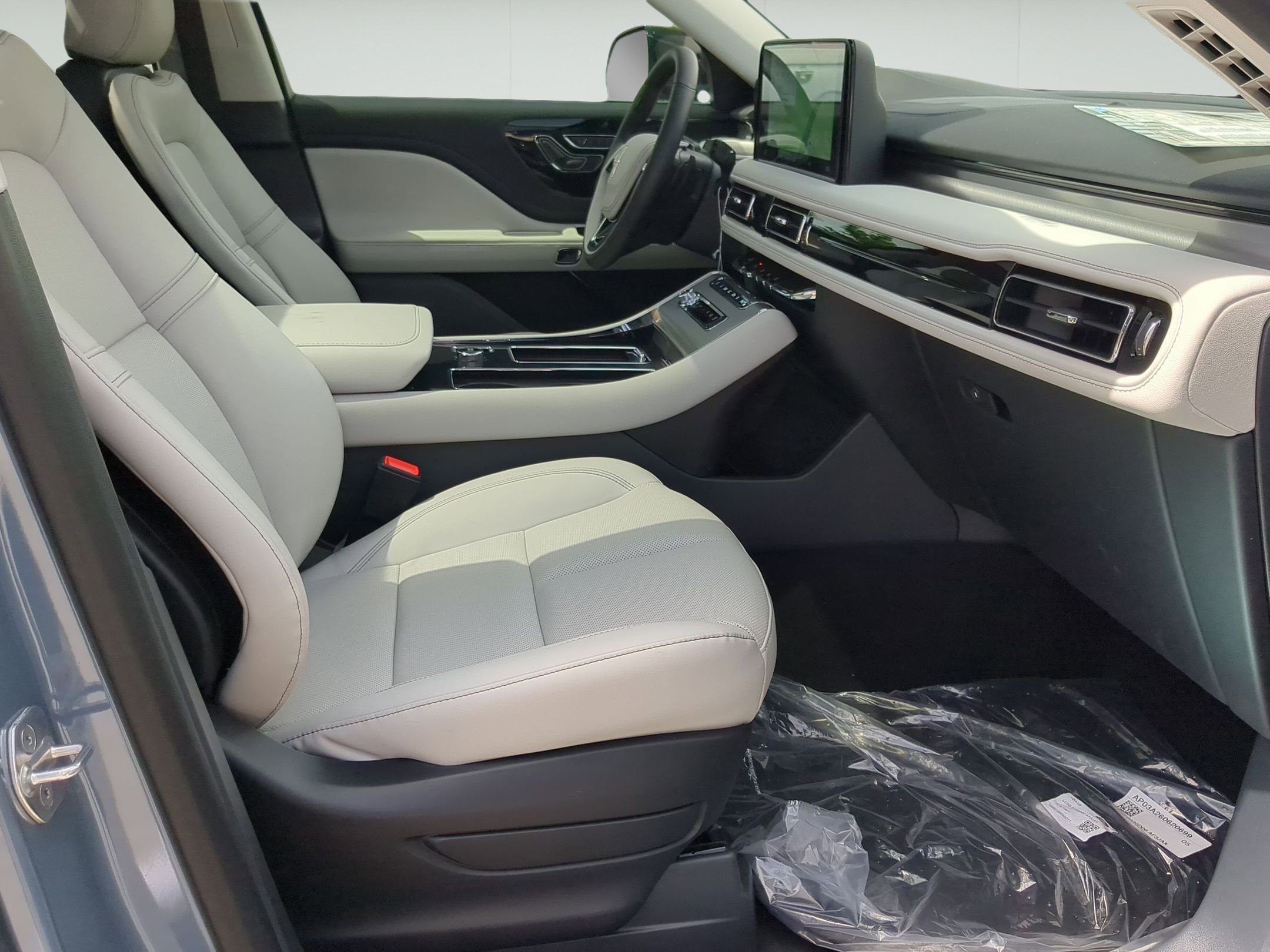 New 2026 Lincoln Aviator 2WD image 24