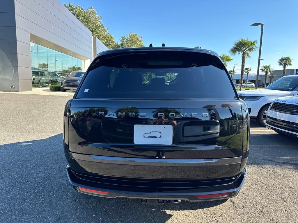 New 2026 Land Rover Range Rover Long Wheelbase SE AWD/4WD image 6