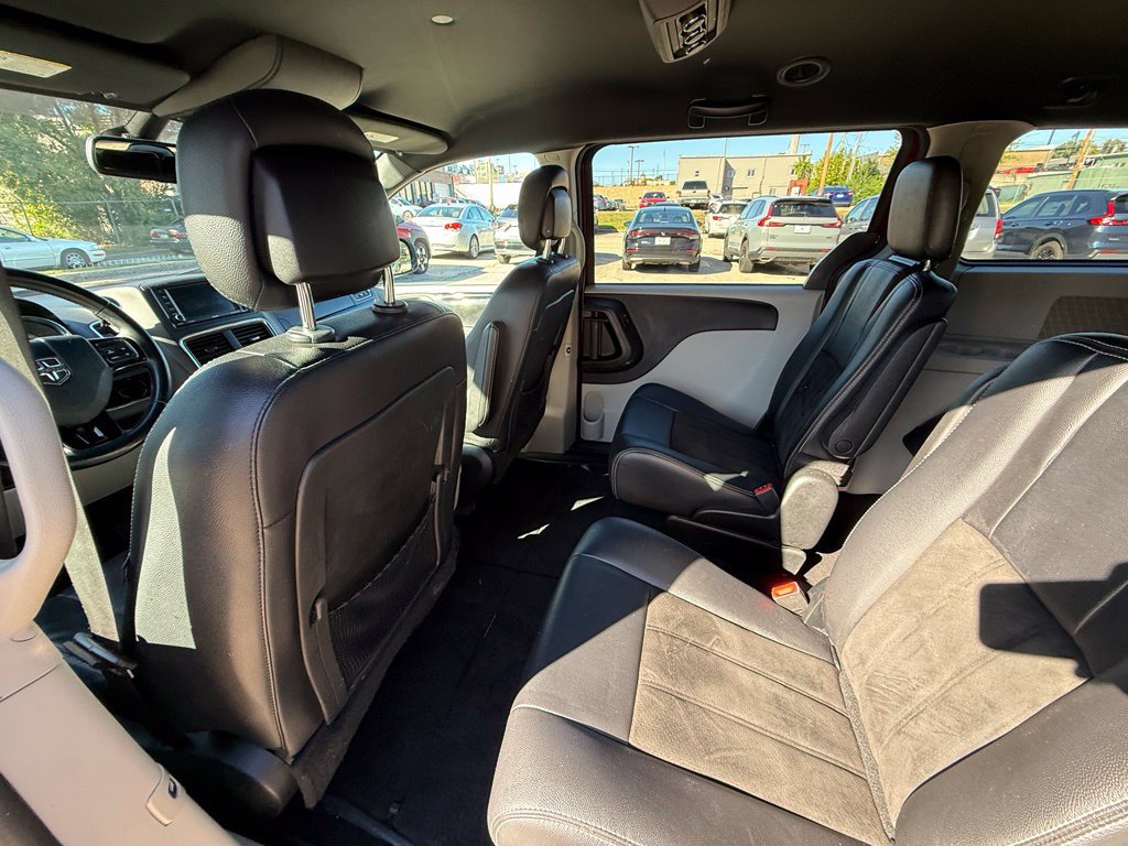 Used 2019 Dodge Grand Caravan SXT FWD image 22
