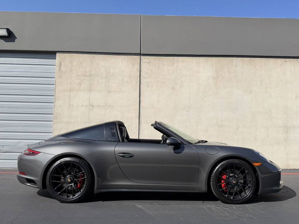 Used 2019 Porsche 911 Targa 4S AWD/4WD image 24