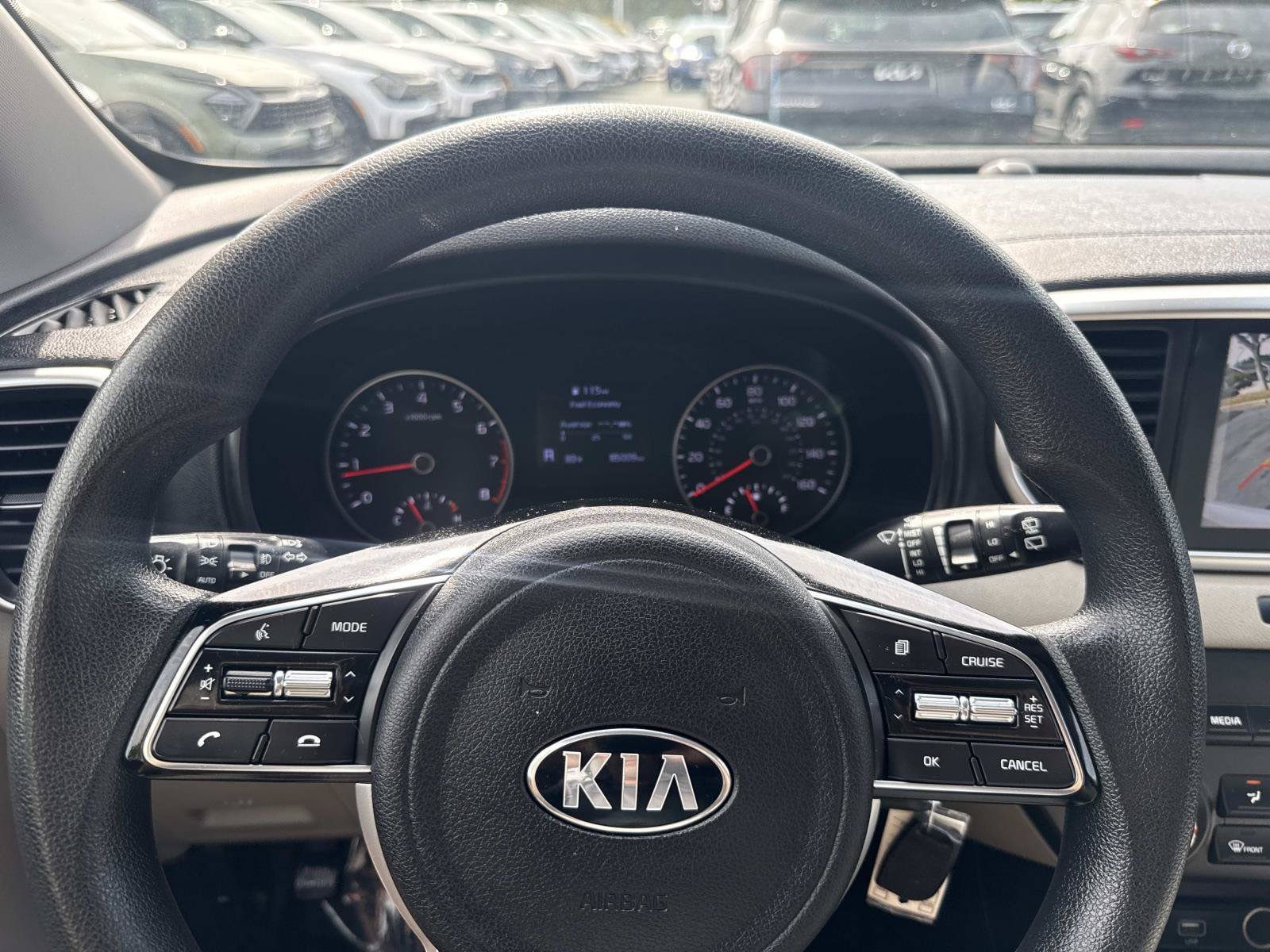 Used 2020 Kia Sportage LX AWD/4WD image 29