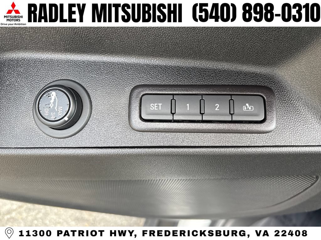 Used 2019 Chevrolet Equinox Premier FWD image 13