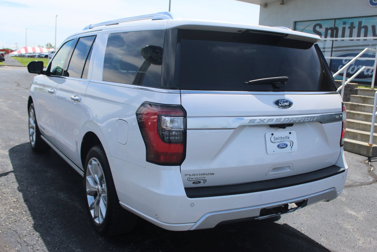 Used 2019 Ford Expedition Max Platinum AWD/4WD image 5