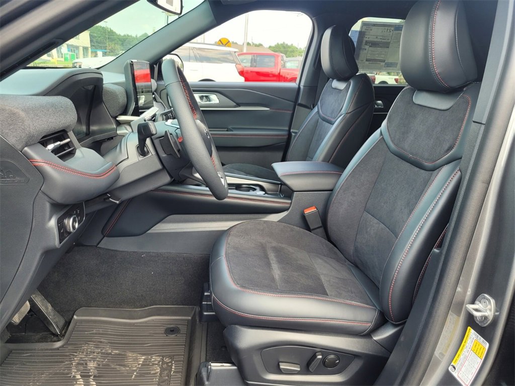 New 2025 Ford Explorer ST image 9