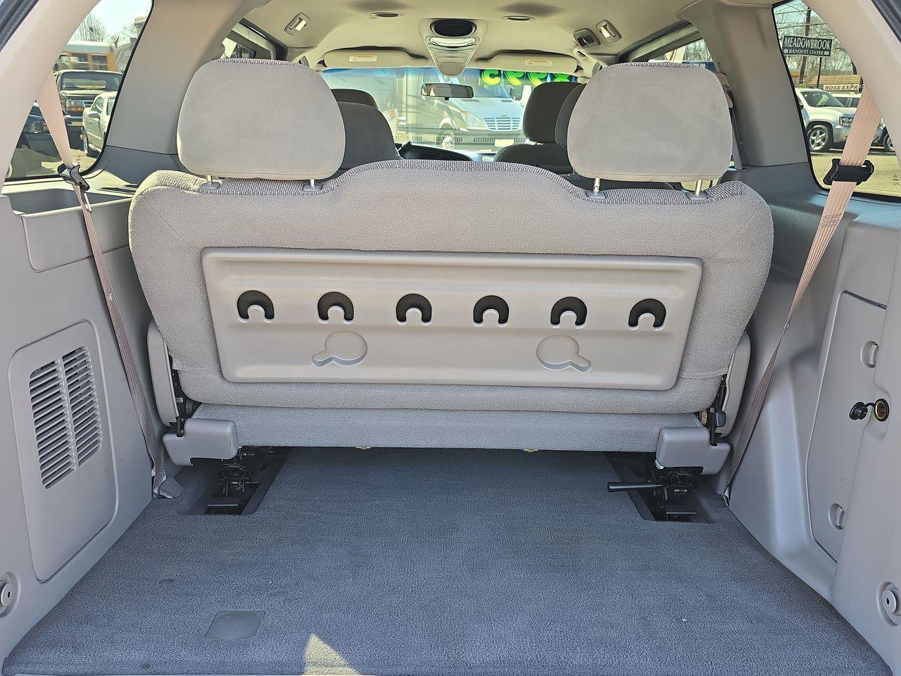 Used 2002 Ford Windstar SE image 15