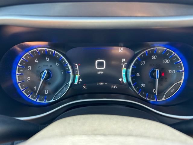 Used 2025 Chrysler Pacifica Select FWD image 15