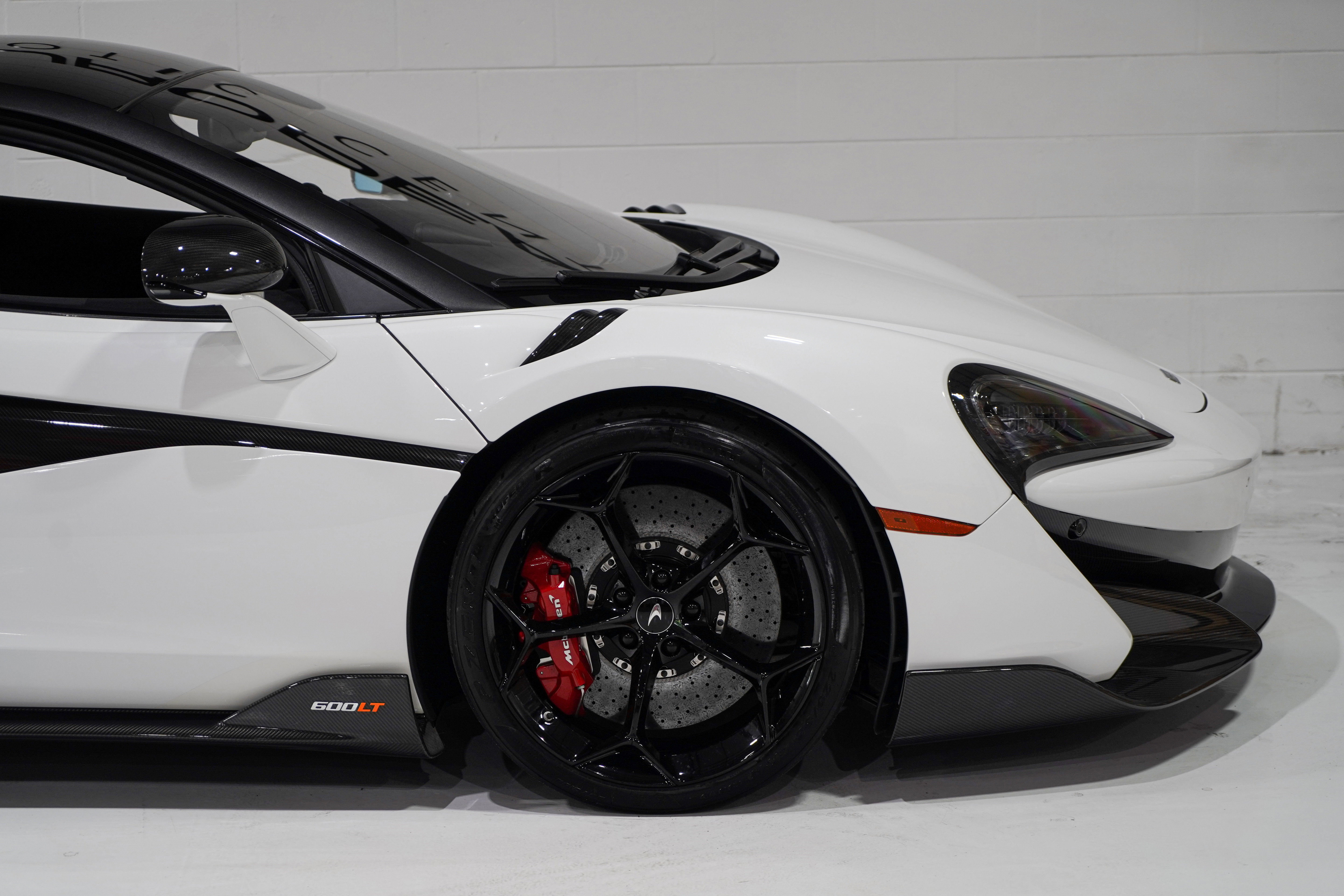 Used 2019 McLaren 600LT RWD image 21
