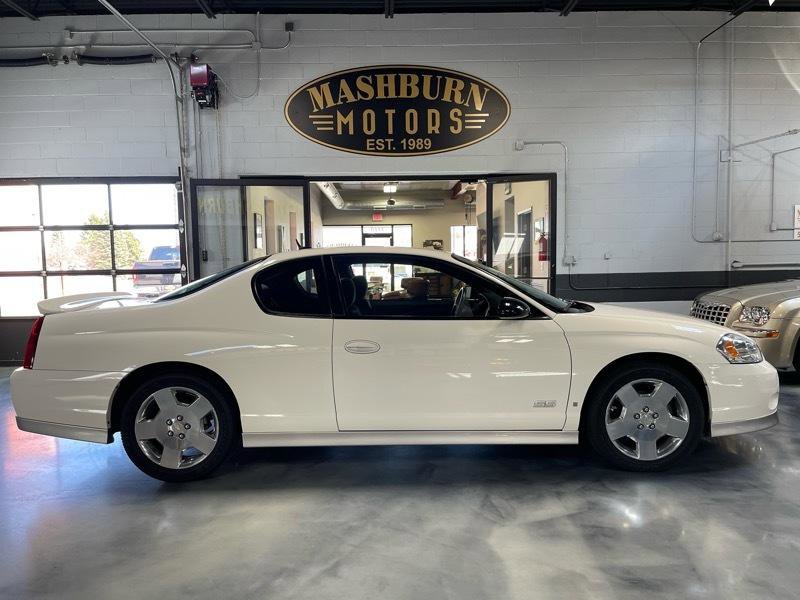 Used 2006 Chevrolet Monte Carlo SS w/ Convenience Package image 9