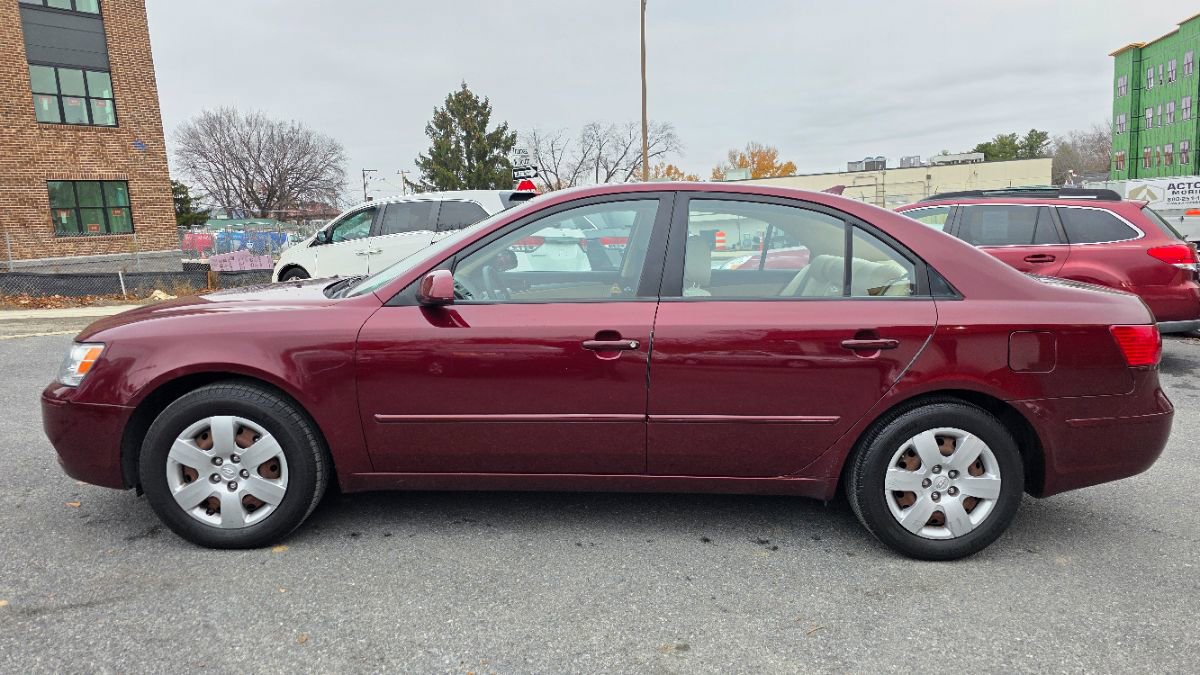 Used 2010 Hyundai Sonata GLS image 4