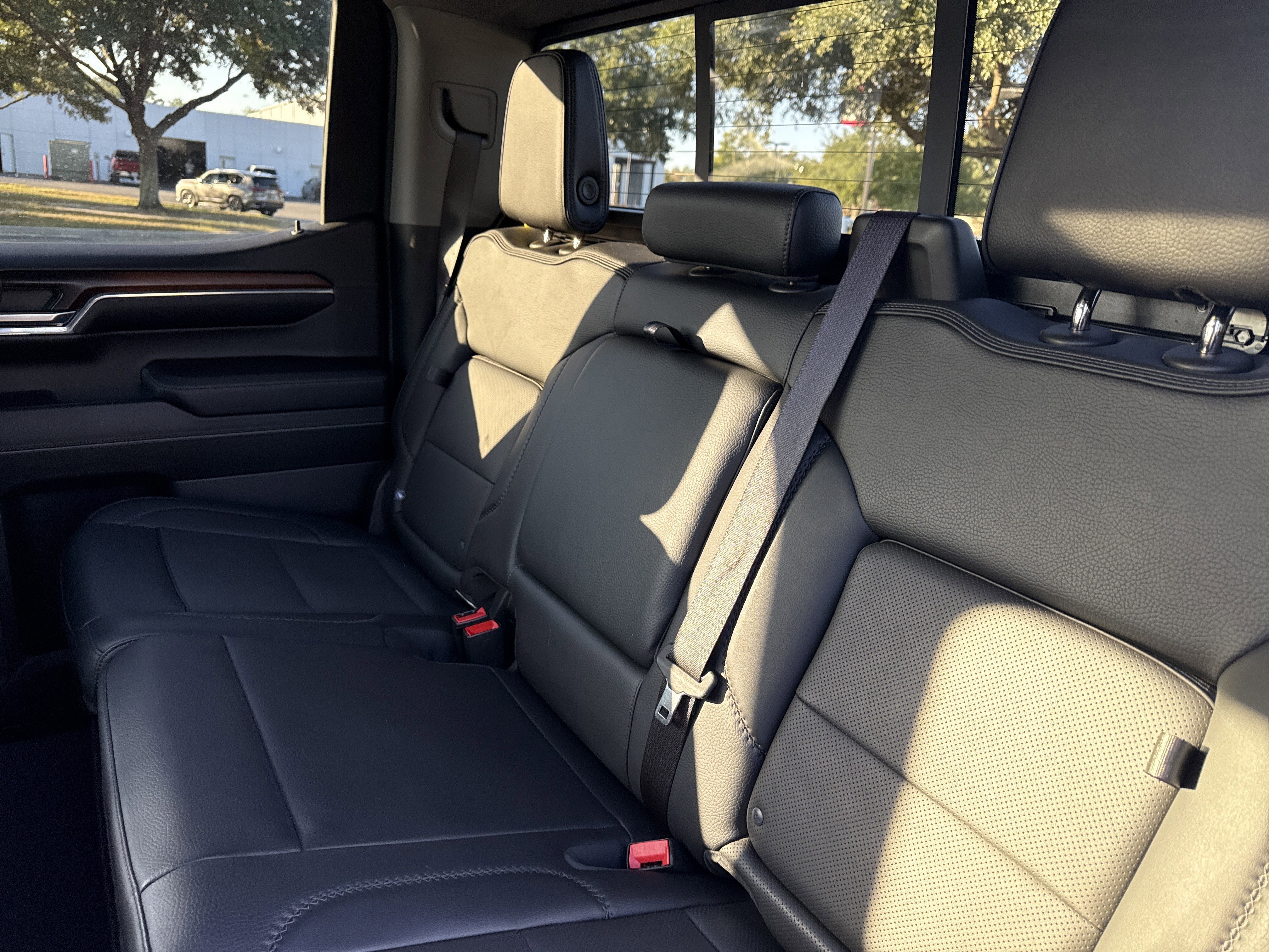 Used 2024 GMC Sierra 1500 Denali w/ Technology Package image 25