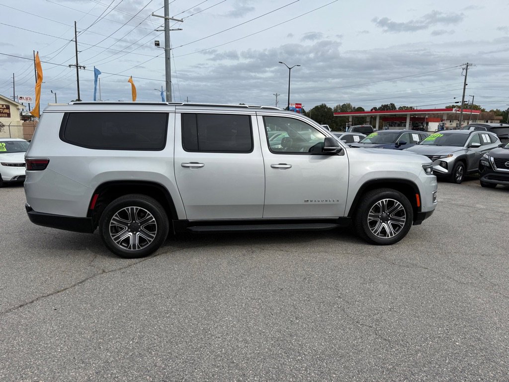 Used 2024 Jeep Wagoneer L Series II w/ Flexible Seating Group image 6