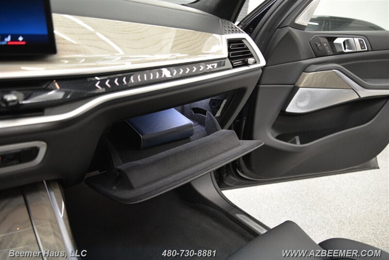 Used 2024 BMW ALPINA XB7 AWD/4WD image 42
