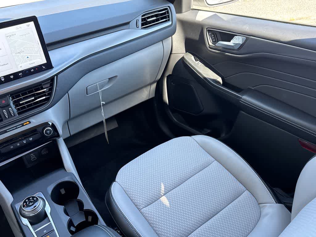 Used 2024 Ford Escape SE image 21