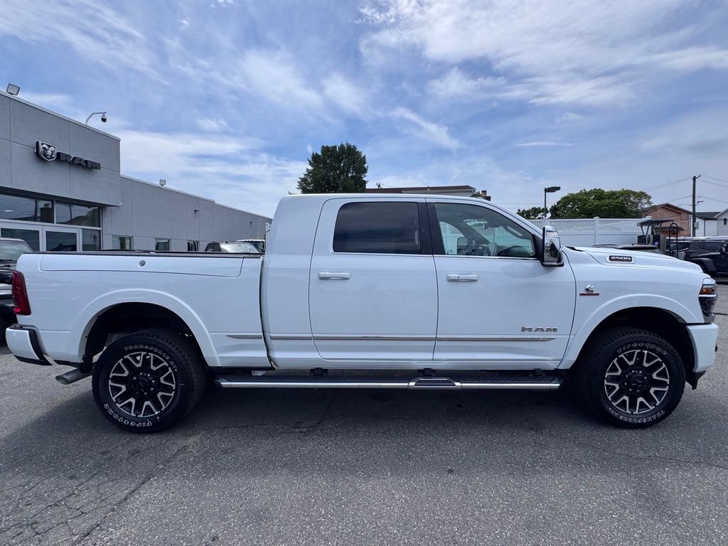 Used 2026 RAM 2500 Limited AWD/4WD image 9