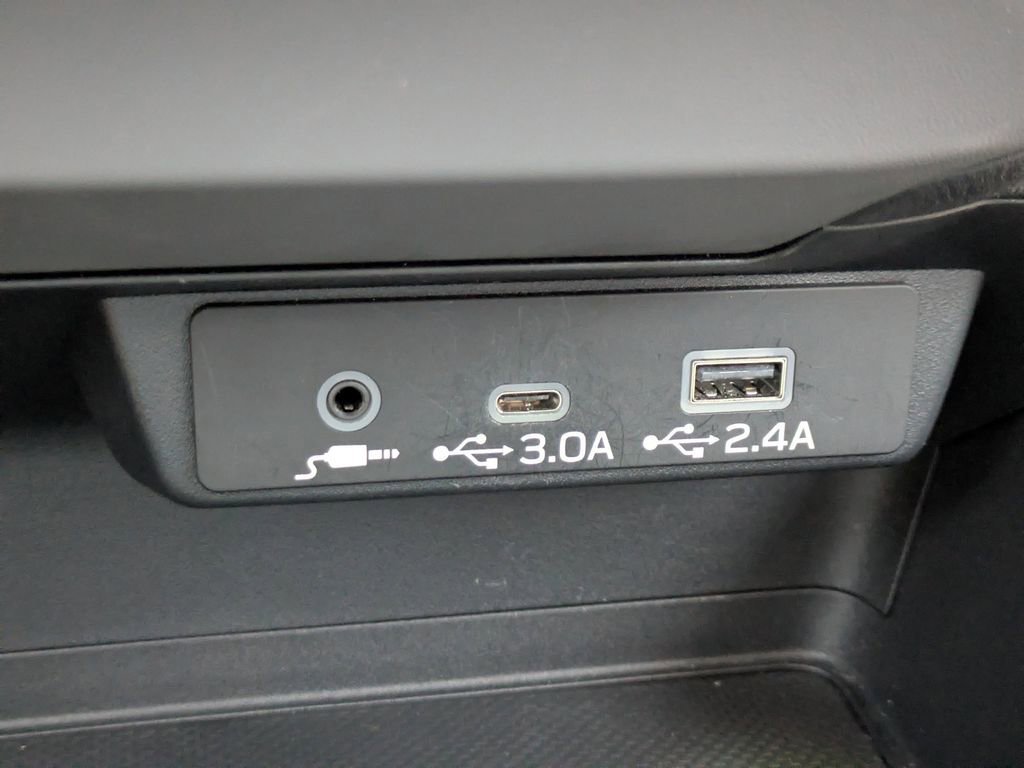 Used 2024 Subaru Crosstrek 2.0i Premium image 21