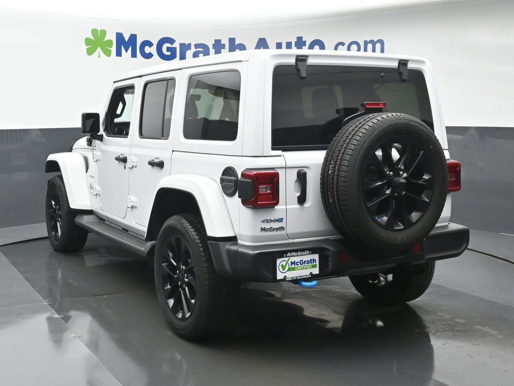 Used 2022 Jeep Wrangler Unlimited Sahara w/ Cold Weather Group image 24