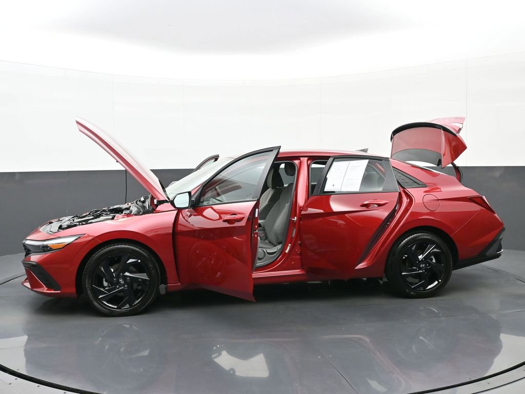 Certified 2026 Hyundai Elantra Sport FWD image 46