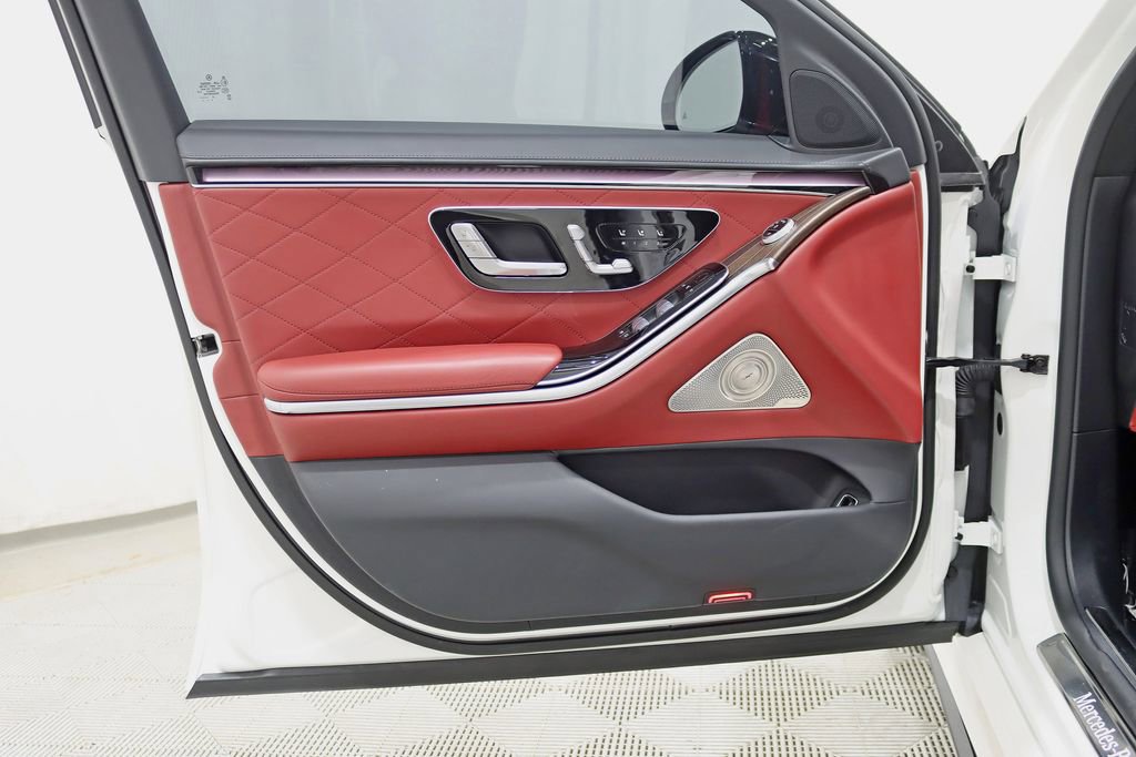 Used 2022 Mercedes-Benz S 580 4MATIC Sedan image 35