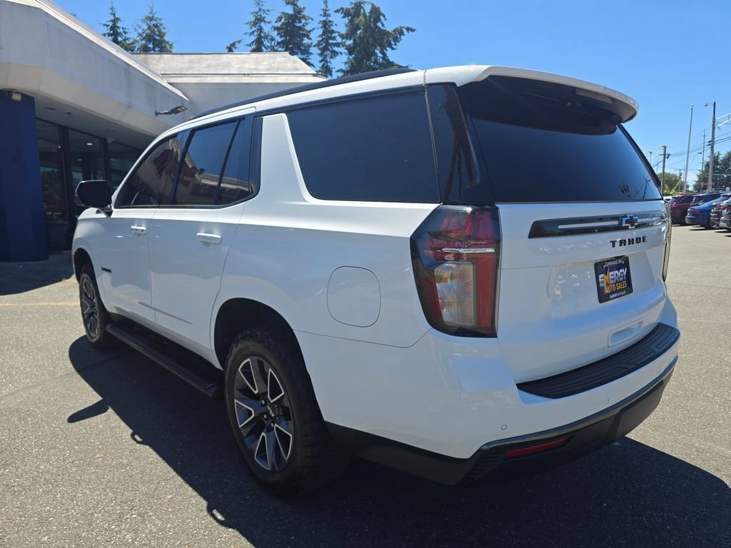 Used 2021 Chevrolet Tahoe Z71 w/ Luxury Package AWD/4WD image 4