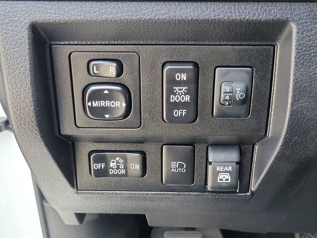Used 2021 Toyota Tundra SR5 w/ SR5 Upgrade Package image 26