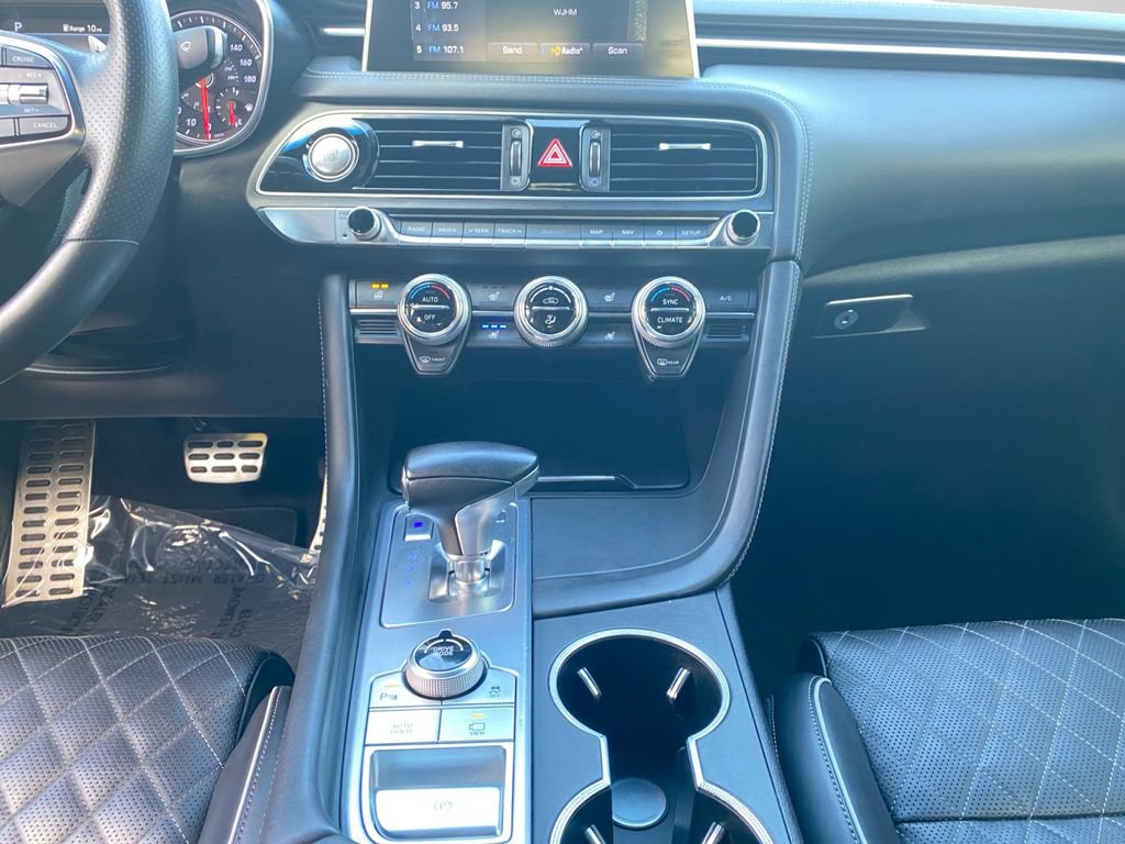 Used 2020 Genesis G70 3.3T w/ Sport Package RWD image 11