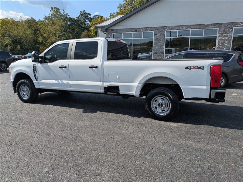 Used 2023 Ford F250 XL w/ XL Chrome Package AWD/4WD image 4