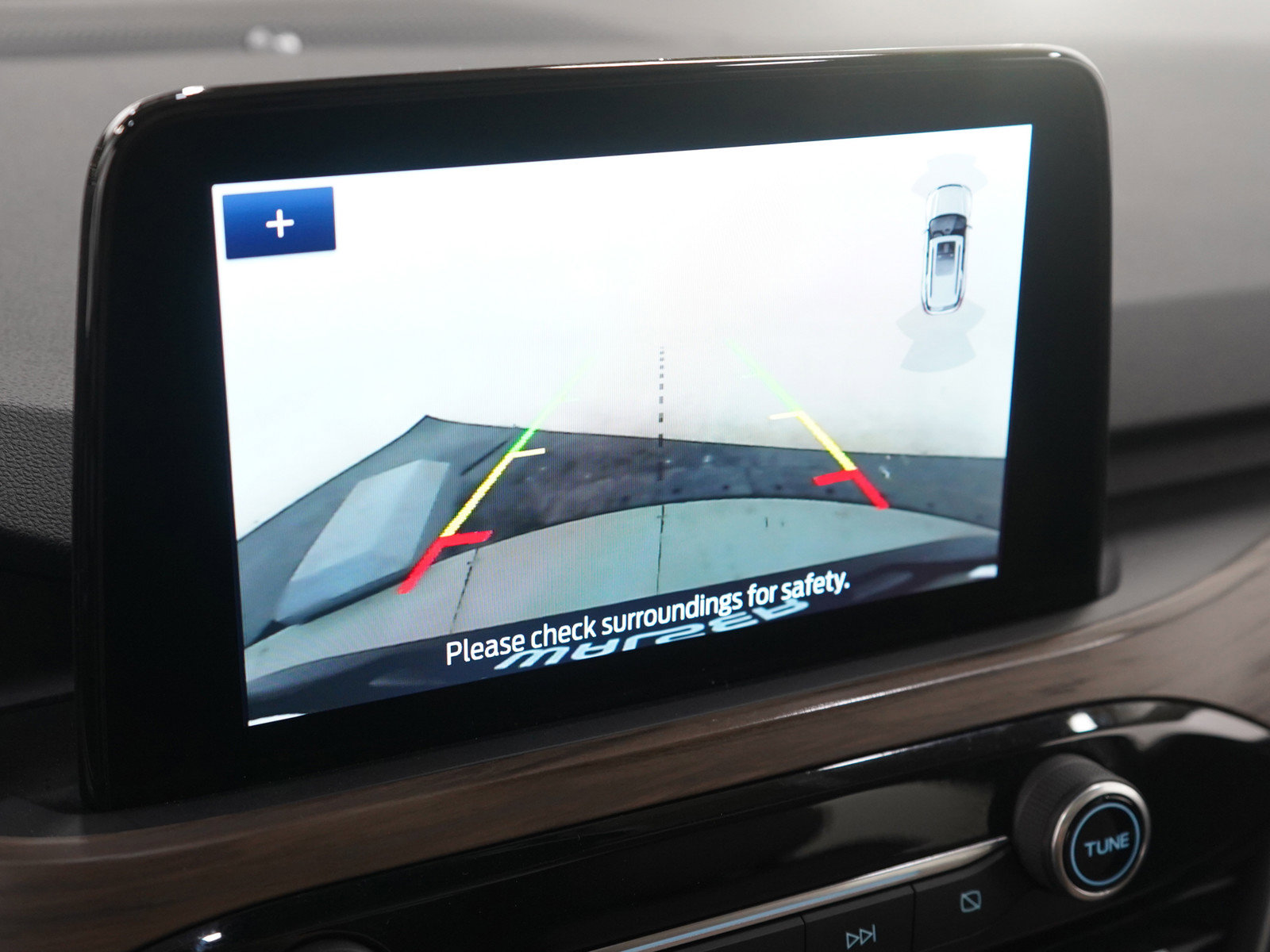 Used 2020 Ford Escape Titanium image 22