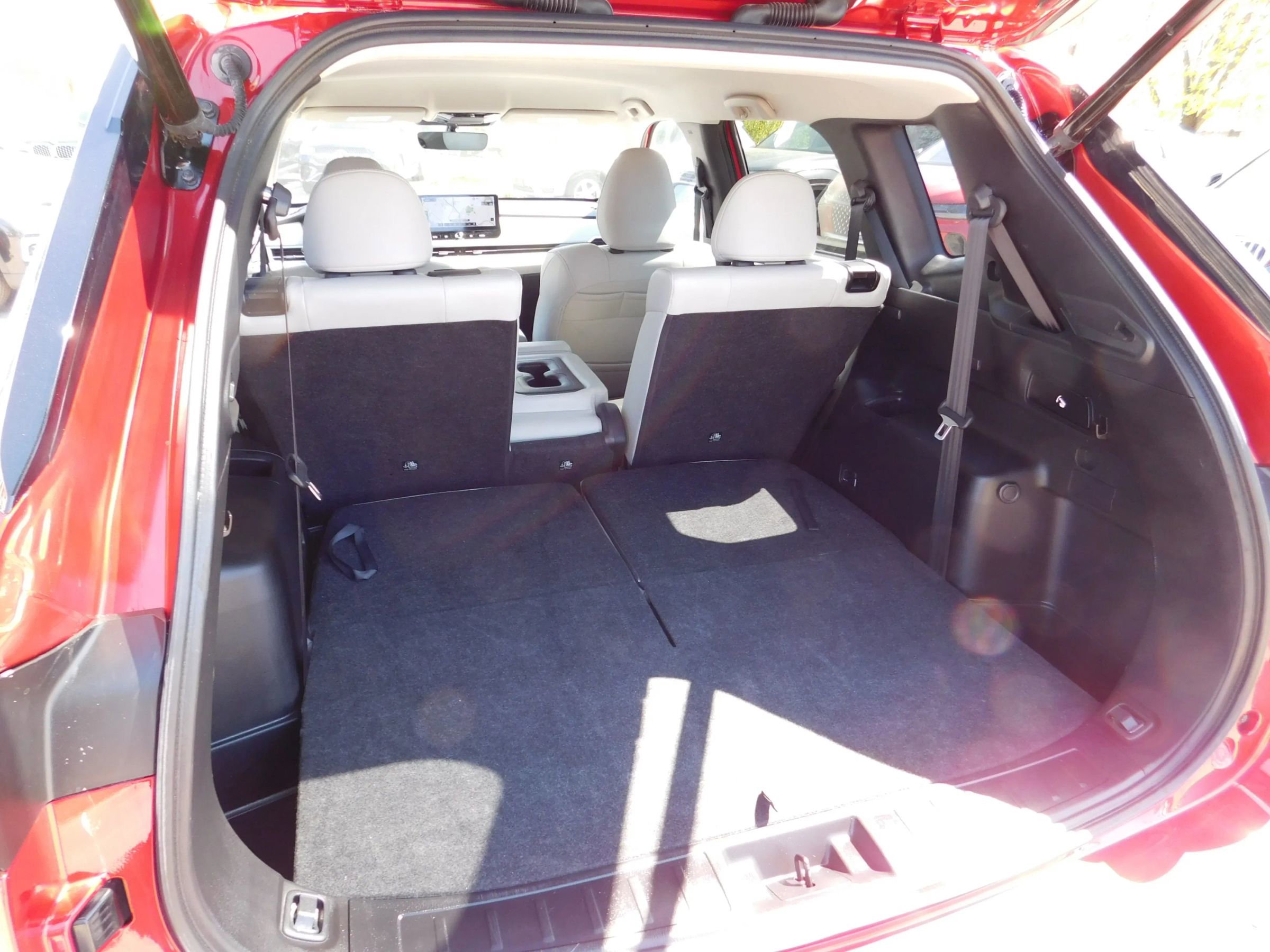 Used 2025 Mitsubishi Outlander SE image 9