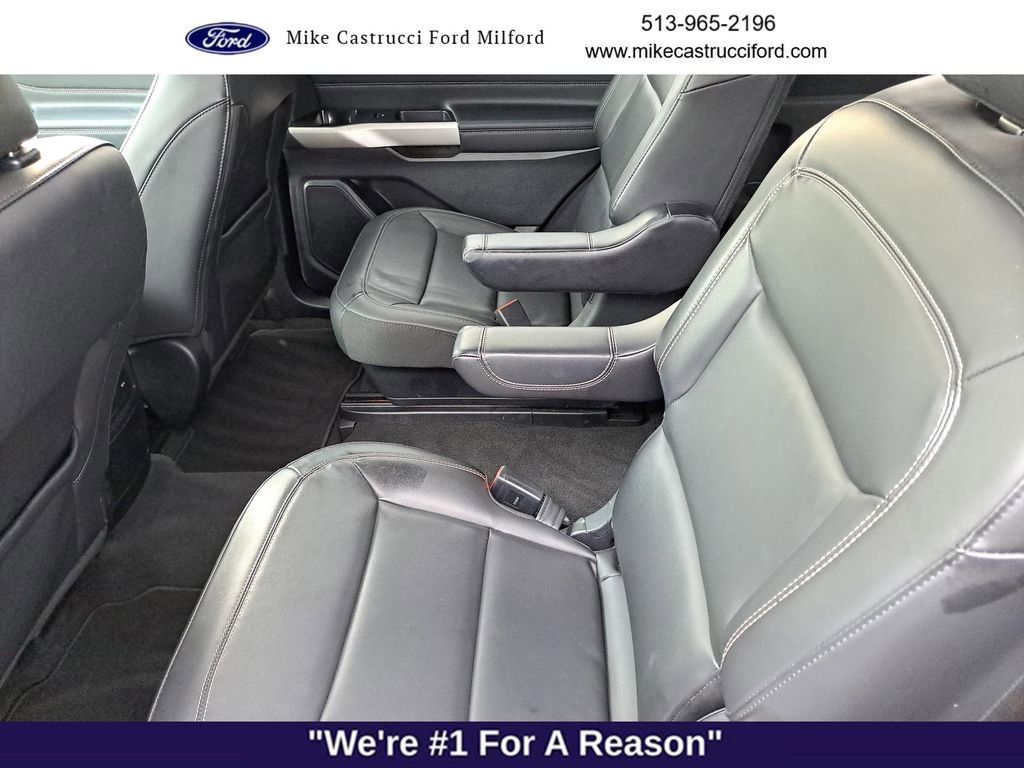 Certified 2022 Ford Explorer XLT w/ Equipment Group 202A image 23