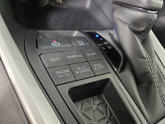 New 2025 Toyota RAV4 XLE image 29