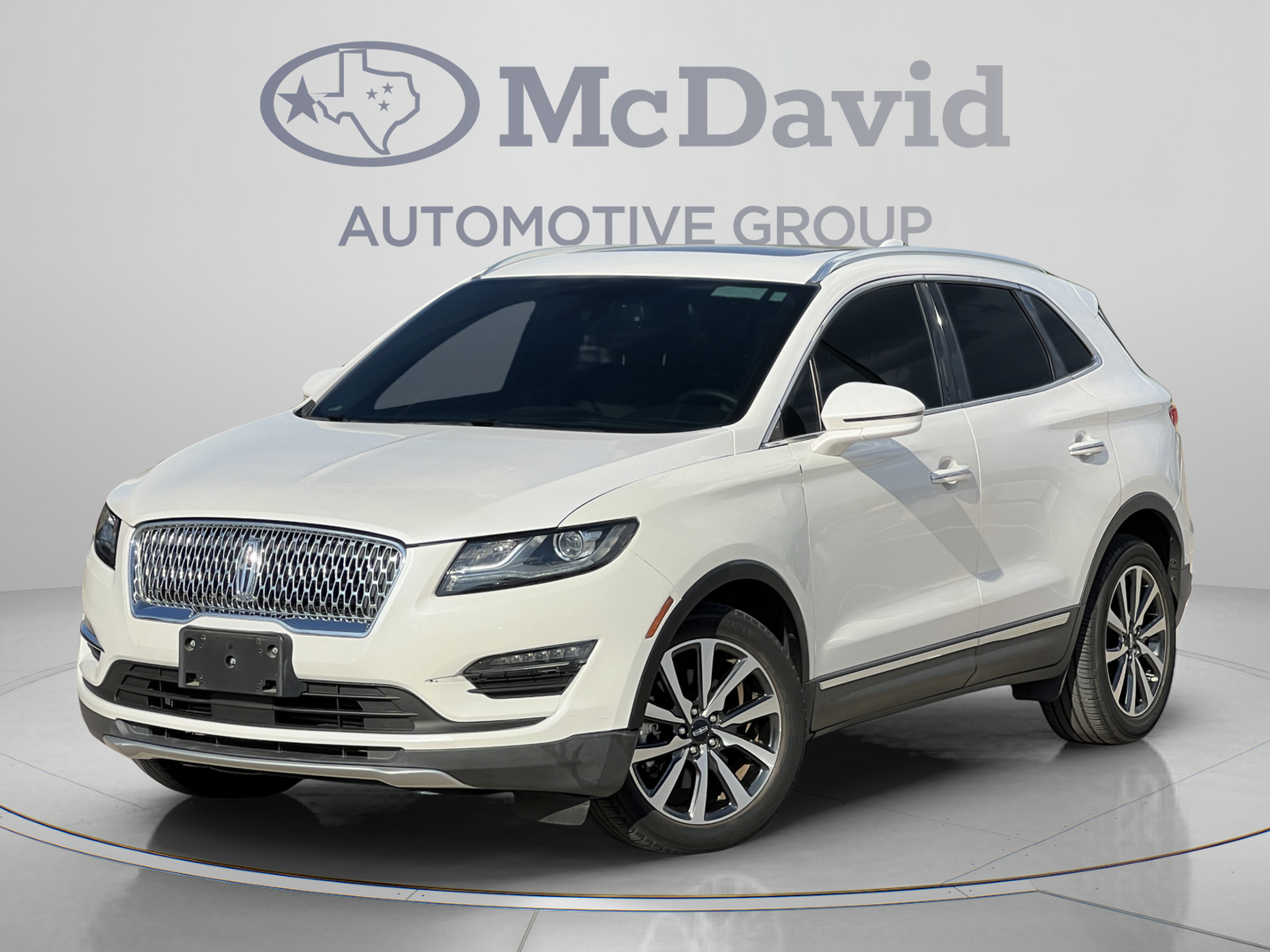 Used 2019 Lincoln MKC Reserve w/ MKC Climate Package FWD image 2
