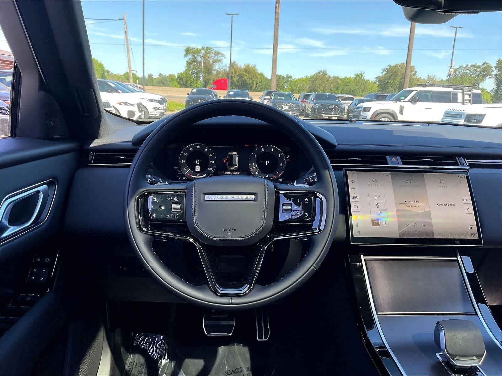New 2026 Land Rover Range Rover Velar Dynamic SE AWD/4WD image 15