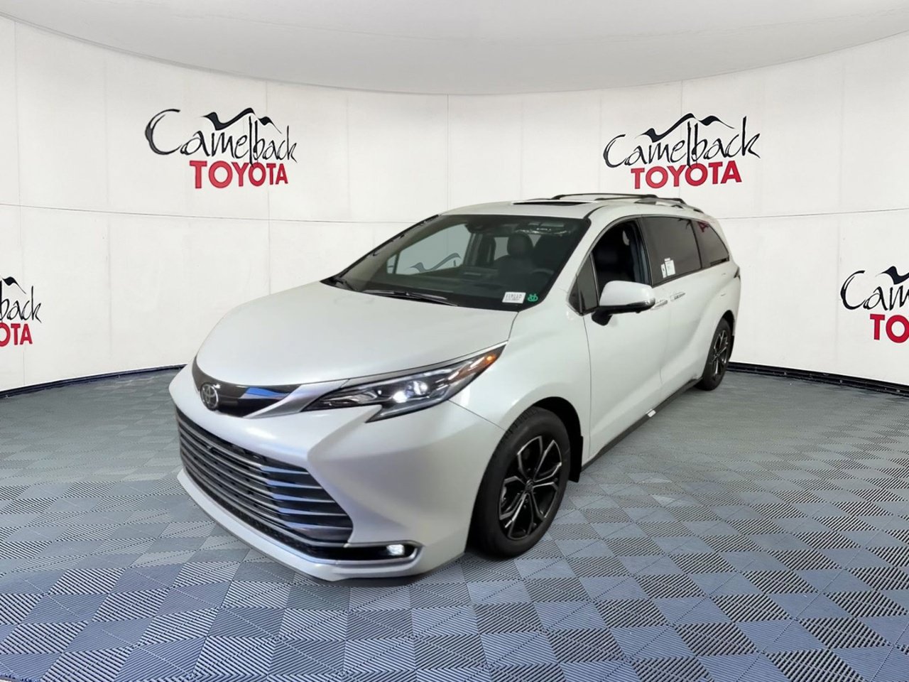 New 2026 Toyota Sienna Platinum AWD/4WD image 7