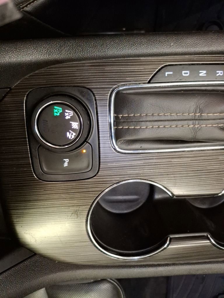 Used 2017 GMC Acadia SLT image 25