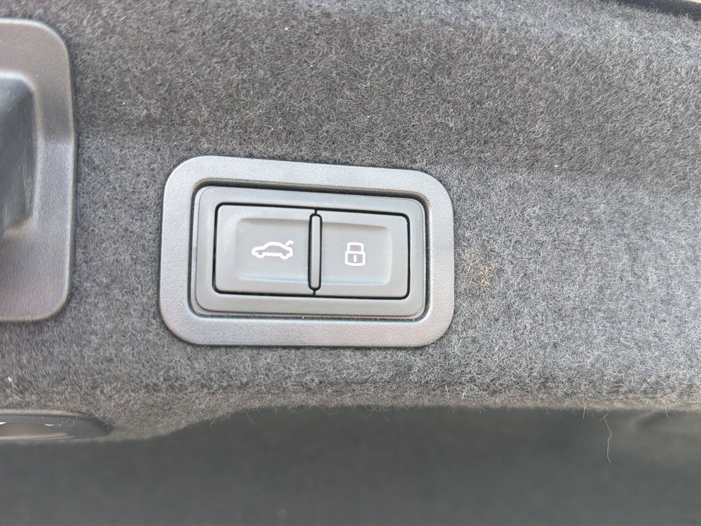 Used 2019 Audi A6 3.0T Prestige AWD/4WD image 35