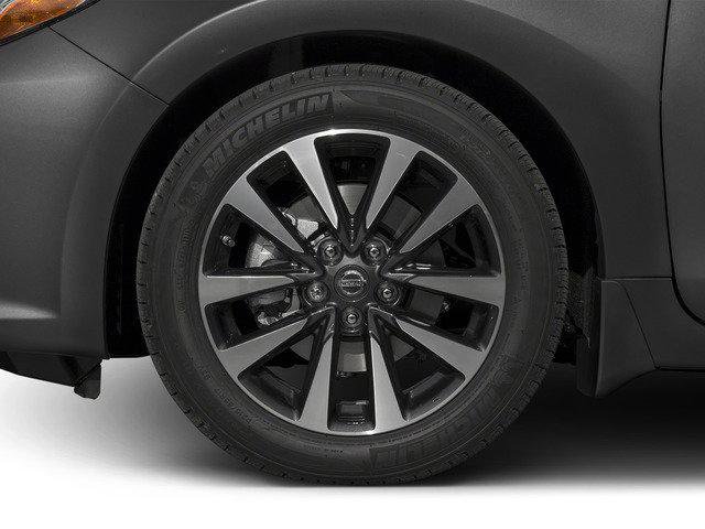 Used 2017 Nissan Altima 3.5 SL w/ 3.5SL Technology Package image 14