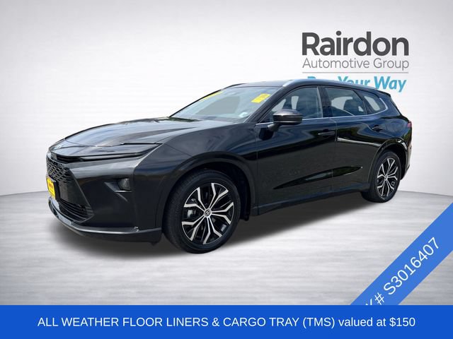 Used 2025 Toyota Crown Signia AWD/4WD image 3