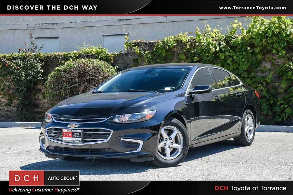 Used 2018 Chevrolet Malibu LS FWD image 1