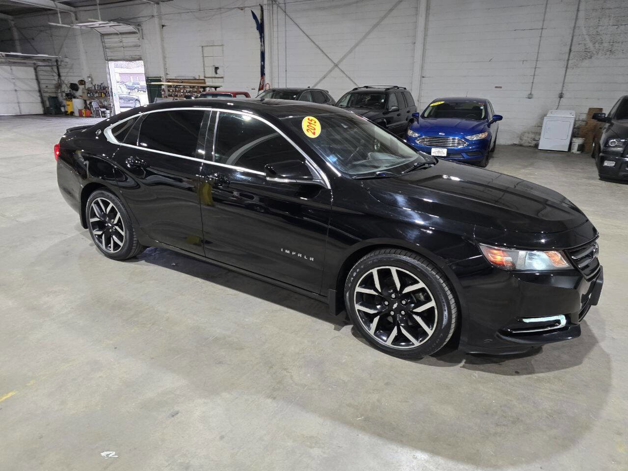 Used 2015 Chevrolet Impala LT image 17