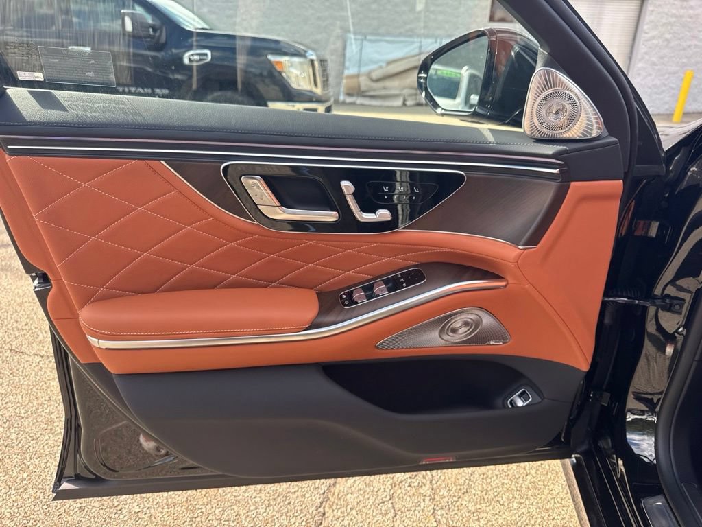 New 2027 Mercedes-Benz S 580 4MATIC Sedan image 11