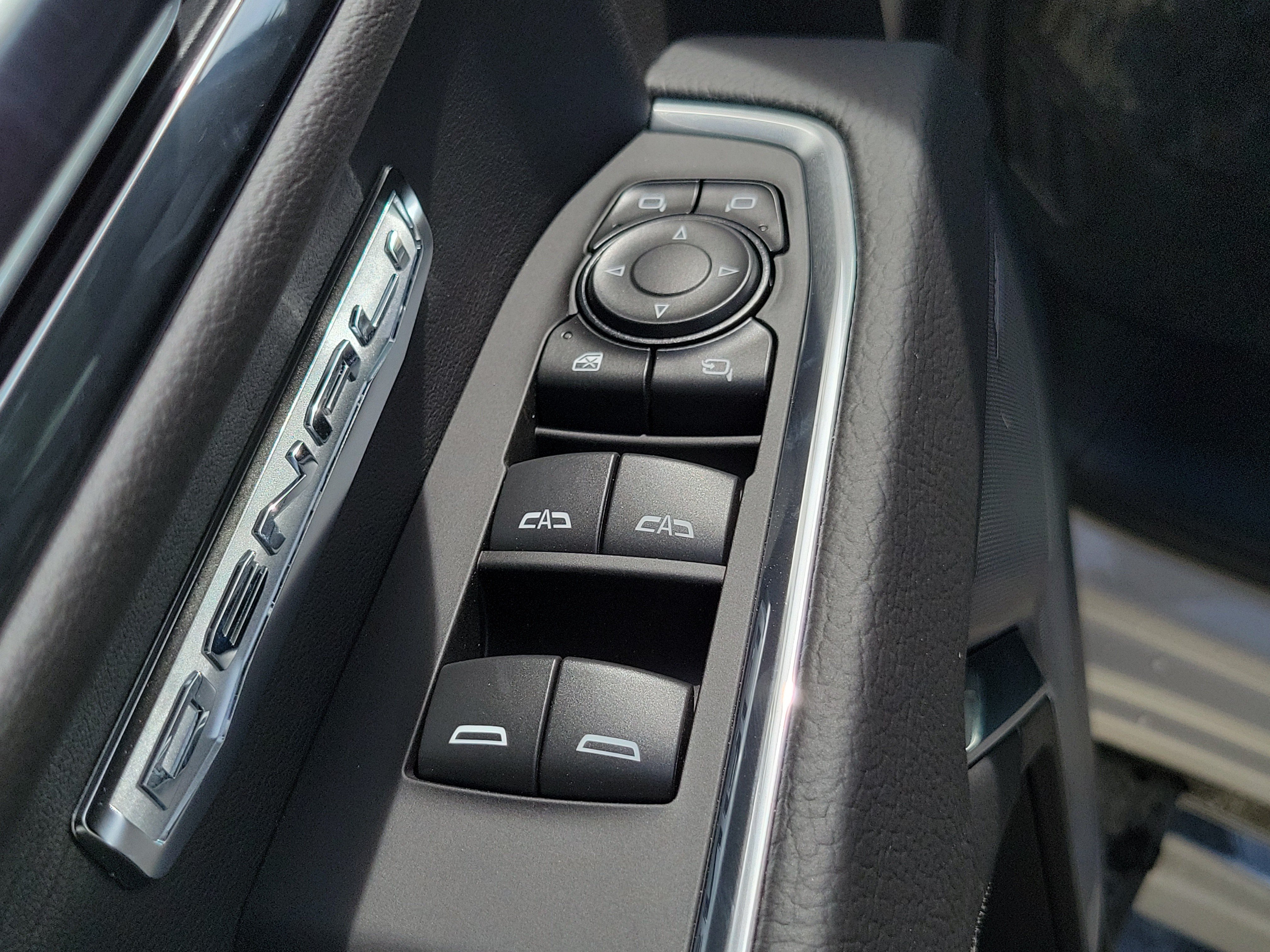 New 2026 GMC Sierra 1500 Denali w/ Technology Package AWD/4WD image 19