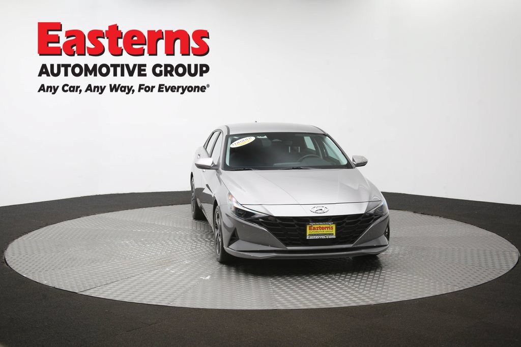 Used 2023 Hyundai Elantra SEL w/ Convenience Package FWD image 46