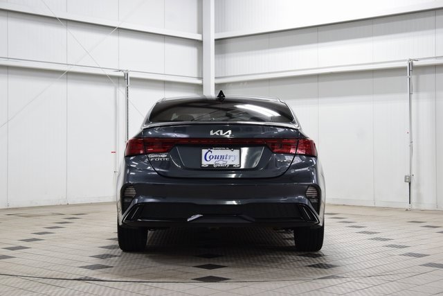 Used 2022 Kia Forte GT-Line w/ GT-Line Premium Package image 7
