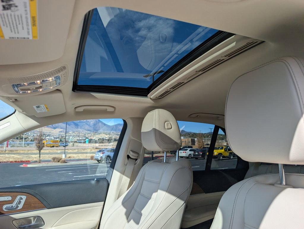 Used 2022 Mercedes-Benz GLE 350 4MATIC image 11