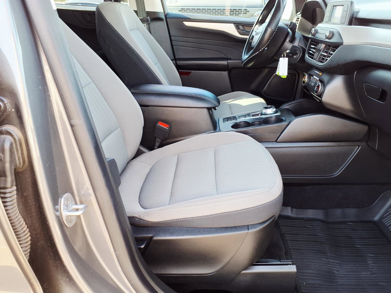 Certified 2022 Ford Escape S image 11