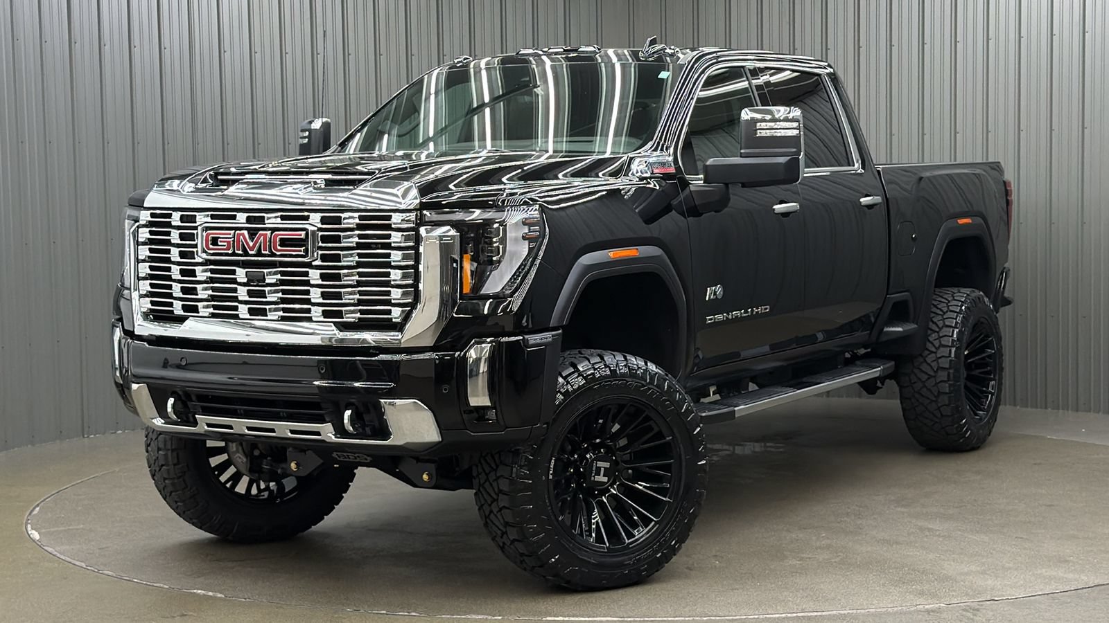 Used 2026 GMC Sierra 3500 Denali w/ Denali Reserve Package