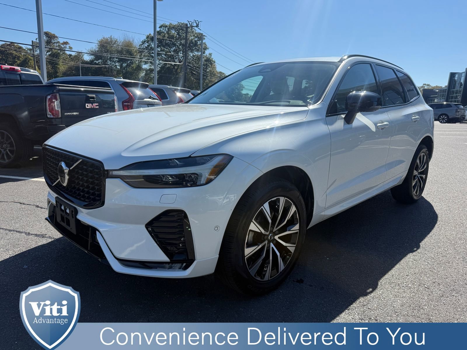 Certified 2023 Volvo XC60 B5 Plus w/ Climate Package image 4