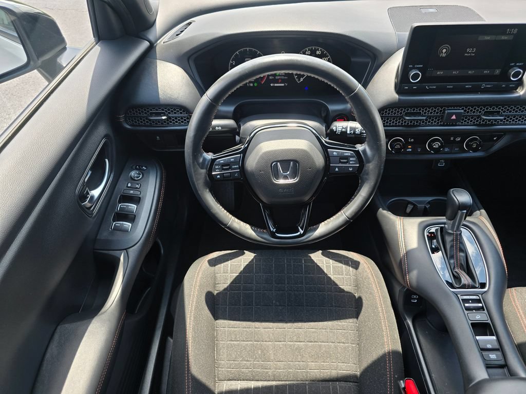 Used 2025 Honda HR-V Sport image 18